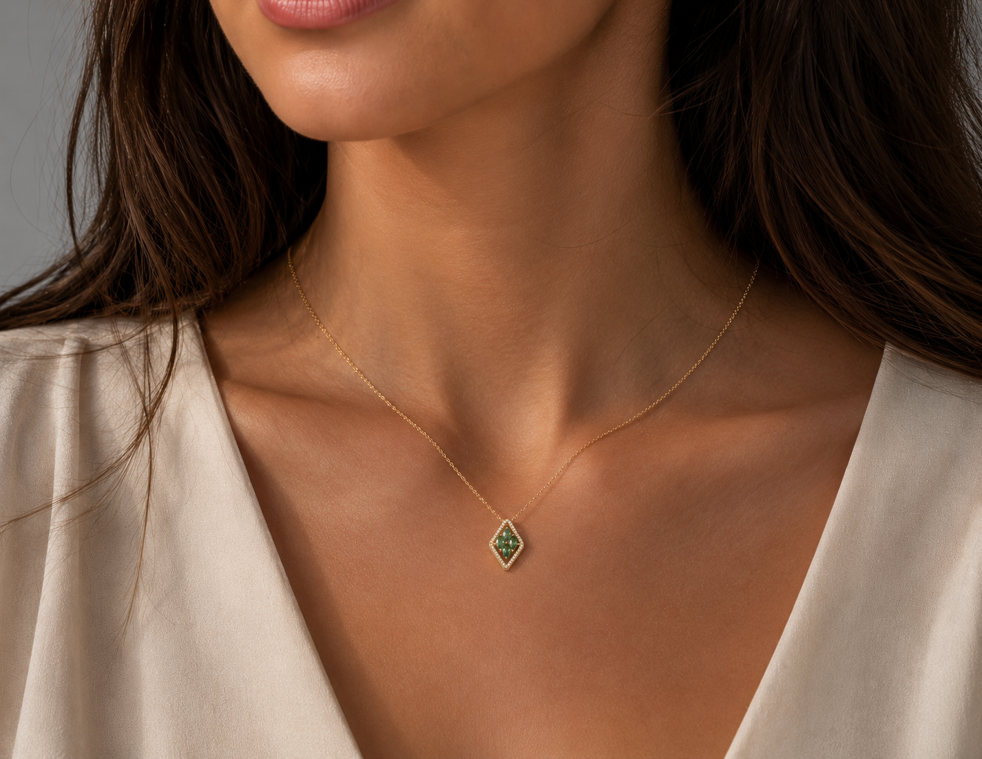 Emeral Radiance Pendant